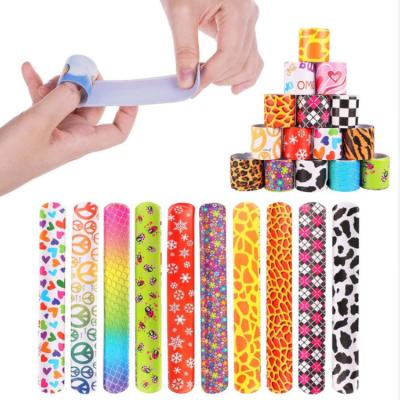 China Kid Toys Factory Direct Supply Eco-Friendly Colorful Glow In The Dark Flash Slap Wrist Band Bracelet for sale