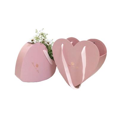 China Recycled Heart Shaped Flower Bucket Flower Box Flower Gift Box Materials Hand Held Heart Shaped Gift Box 2 Sets for sale