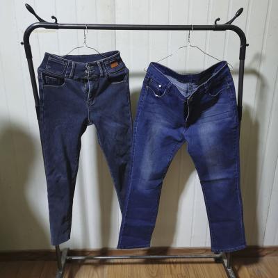 China Fashionable clothing ladies jeans pants used clothing Canada used clothes in bales price for sale