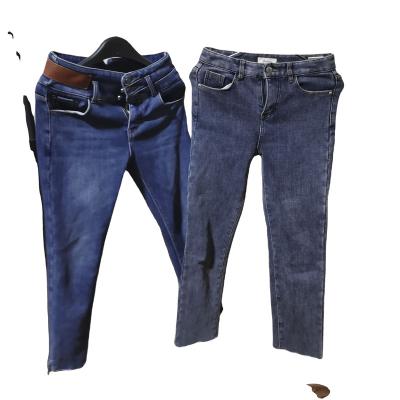 China Fashionable Used Clothing 2022 Mixed Cheap Used Clothing Ladies Jeans Pants Used Clothing for sale