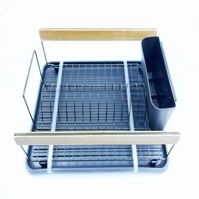 China Sustainable Factory Stating Flat Type Stainless Steel Sink Drying Rack With Plastic Drain Tray for sale