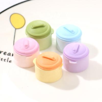 China DIY TOY Simulation Small Color Resin Mini Soup Pot With Lid Dollhouse Miniature 1:12 for sale