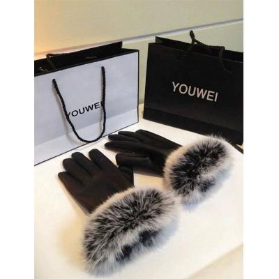 China Winter Fashion Faux Fur Single Gloves Women PU Motorcycle Touch Screen Gloves Women Micro Touch Examination Leather Custom Hand Glove for sale