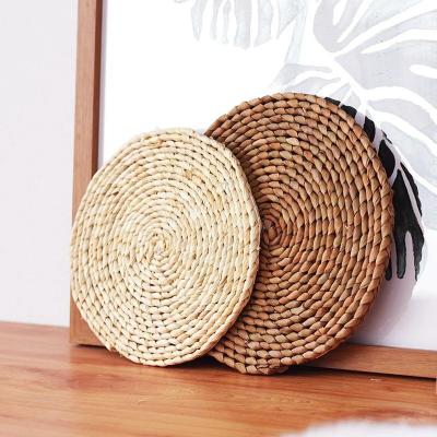 China Homeplus Sustainable Newcomer Round Handmade Heat Resistant Cup Mat Thick Natural Corn Fur Table Decor Pads Tea Cup Mats for sale