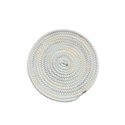 China Homeplus 2022 New Sustainable Handmade Heat Resistant Warm Round Insulation Natural Cotton Rope Coaster Home Insulation Mat for sale