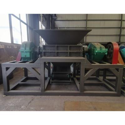 China Waste Wood Pallet Cardboard Shredding Machine for Recycling 10-200mm Blocks Output for sale