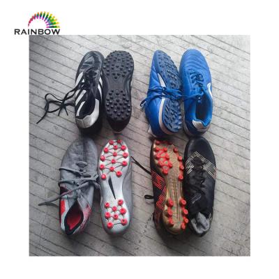 China Mixed Chinese And International Branded Shoes Used Soccer Football Boots for sale