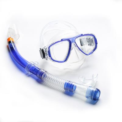 China Dive Swimming Glasses Tempered Glass Waterproof Scuba Half Mask Face Snorkel Diving Set for sale