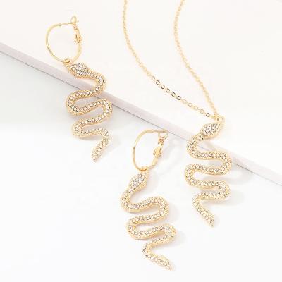 China Amazon FASHION Hot Sale Zircon Jewelry 2 Piece Snake Earrings Necklace Sets Gold Plated Zircon Jewelry Set for sale