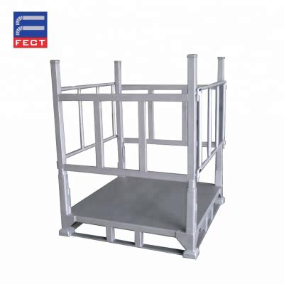 China Stackable Galvanized Shipping Basket Pallet Rack Box Metal Wire Mesh Storage Container Iron Steel Pallet for sale