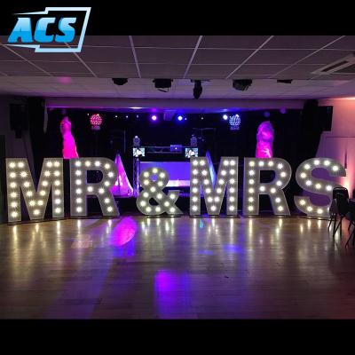 China Outdoor Decoration Wedding Decor 4ft Giant Love Letters Or Advertising Led Light Letters For Party for sale