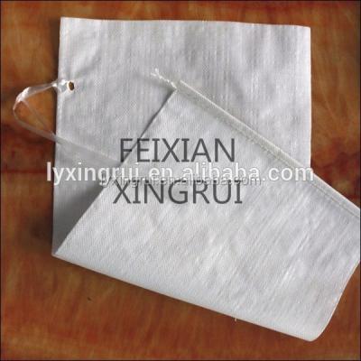 China Recyclable White PP Woven Packaging Bags / Bags With Rope Sandbag Grain Sack Feed Sack for sale