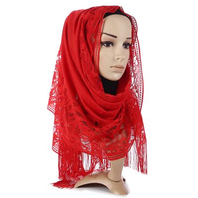 China High Quality Cotton Blended Tassel Yarn Polyesters 2021 Fashion Ladies Lace Turban Solid Color Wholesale Hot Muslim Hijab Scarf And Cloth Shawl for sale