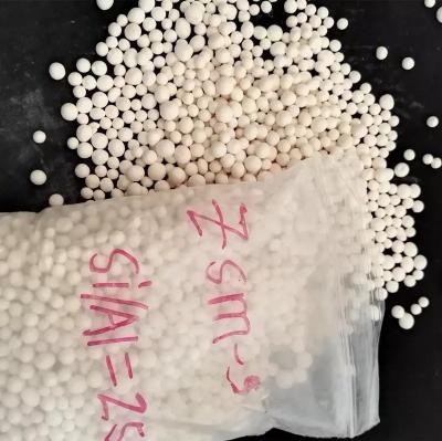 China FCC Catalyst Zeolite Zsm-5 Sphere / Ball / Granule With Si/Al Ratio 25 for sale