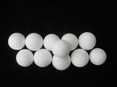 Cina KA405 White Activated Alumina Desiccant For Dehydrating And Drying In Air Seperation in vendita