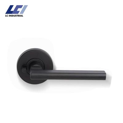 China 48-50mm Door Thickness Pull Gold Smooth Manufacturer Handle Modern Bedroom Door Lock Wood Handle for sale