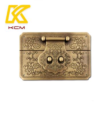 China Automatic Box Accessories Lock Hardware Gift Jewelry Box Lid Buckle Furniture Decoration Latch Lock for sale