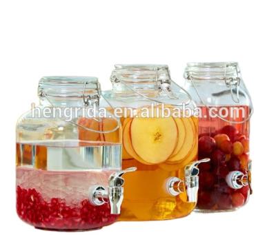 China Cool Preservation Large Volume 2L/3L/4Lclear Glass Beverage Drink Dispenser With Lid And Metal Or Wooden Stander Custom for sale