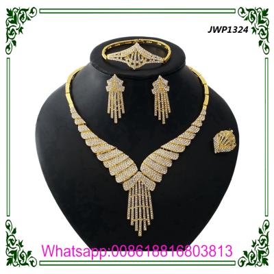 China 2020 New Arrival CLASSIC Gold Plated Women Jewelry Set Shiny Bridal Jewelry Set Wedding Accessories for sale