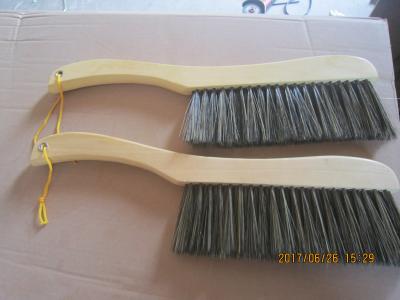 China Grey Color 100%  PP  Fiber Bed  House Cleaning Brush Long Wooden Handdle for sale