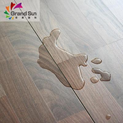 China Easy Maintenance Wpc Vinyl Modern Design Decking Beech Wood Laminate Flooring for sale