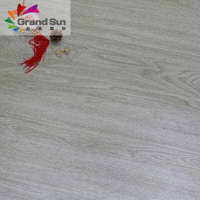 China Commercial Technology 12mm Waterproof Anti-slip Wear Resistant Waterproof German Laminate Flooring 100% for sale