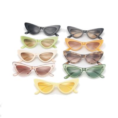 China HONGYI 2022 New Style Cat Eye Hot Sales Small Rectangle Sun Glasses Square Glass Rimless Shades for sale