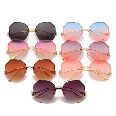 China 2022 Vintage Brand Women Black Shades Fashion Sunglasses Semi-rimless One Piece Sunglasses For Men Unisex Adult Retro Flat Glasses Custom Logo for sale