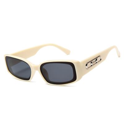 China New Luxury Oversized Rectangle Sunglasses For Women Retro Vintage Square Rivet Sun Glass Shades Hollow One Piece Ladies Punk Eyewear for sale