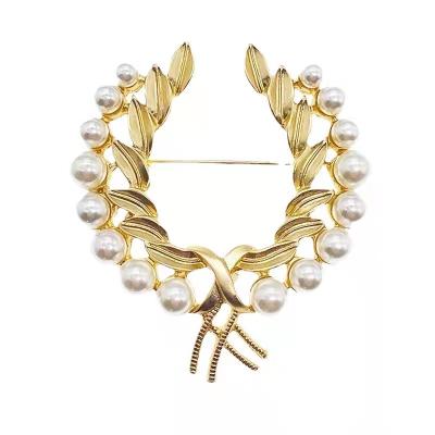 China Luxury high-end decorative ornaments niche design, temperament, anti wheat brooch bead soft light ear for sale