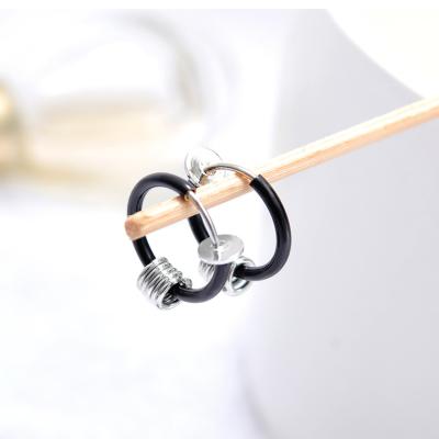 China CLASSIC hot sale men's stainless steel retro personality spring earring net celebrity street pulling simple circle earrings for sale