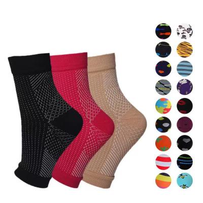 China Medical Custom Breathable Compression Socks Sports Ankle Pressure Socks Moisture-wicking Reinforced Toe Arch Support Ankle Brace Sports Sock for sale