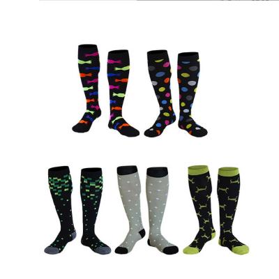 China Various kinds of breathable high quality non-slip men's designer sports socks fashion socks men's cotton wholesale socks for sale