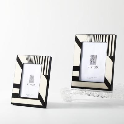 China Stylish Modern Square Photo Black and White Wooden Picture Frames for Home Decor for sale