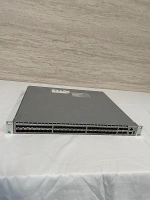 China Verwendet DCS-7150S-64 48 Port 10Gbe SFP Switch 10/100/1000Mbps Übertragungsrate zu verkaufen