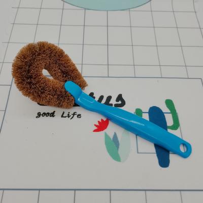 China Eco-Friendly Sustainable Natural Plastic Coconut Fiber Head Dish Brush PP Handle Kitchen Cleaning Brush Cheap Price for sale