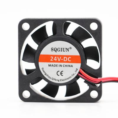 China DC 24V 4010 40mm Mini Motor Low Noise Long Life Saving Power Axial Fan DC Fan Low Noise for sale