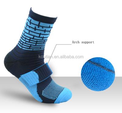 China Winter KT19AW1638 Antibacterial Running, Biking, Hiking, Cycling, Basketball, Climbing, Ski Snowboard Skate Function Sport Socks For Men/Women for sale