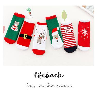 China Cute Warm Soft Christmas Terry Baby Socks Breathable Decoration Supplies Costume For Winter Christmas Decor Slouch Kids Socks for sale