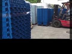 171 ltr Industrial Storage Container Stackable Harvest Crates With Lids Wine Storage