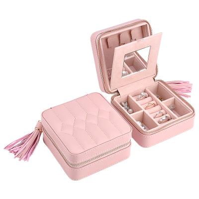 Chine Wolf Small Pink Recyclable PU Jewelry Gift Box Rings Earrings Necklace Leather Accessories Travel Case à vendre