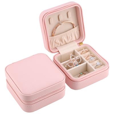 China Hot Sale Portable Jewelry Storage Case PU Recyclable Leather Small Travel Jewelry Boxes zu verkaufen