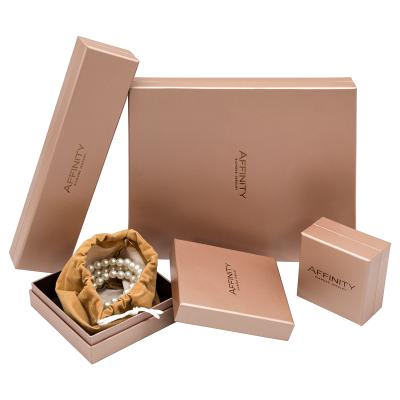 中国 Paper Jewelry Box Logo Printed Jewelery Packaging Factory Custom Wholesale Supply Cheap Cardboard Paper Jewelry Box 販売のため