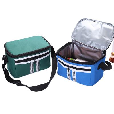 China Custom Logo Polyester Cooler Bag Insulated Lunch Bag Thermal Insulated Foldable Cooler Blow Bag for sale