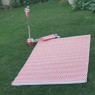 China Large Washable Foldable Washable PP Floor Blankets Outdoor Rug In Bulk for sale