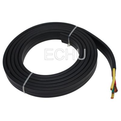 China Cable que viaja flexible plano para la grúa o transportador en chaqueta negra en venta