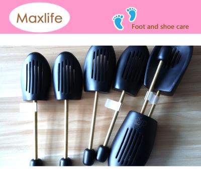 China Perfect Shape Unique Black Wooden Shoe Shaft, Adjustable Shoe Shaft with Tension Spring Coil, Spring Shoe Shaft for sale