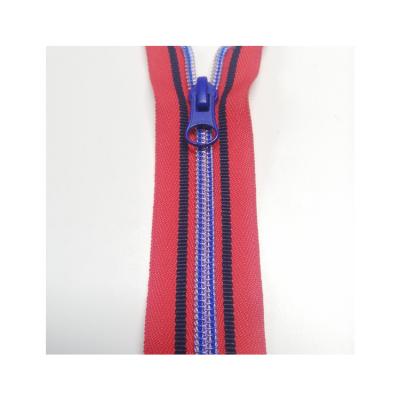 China Abrasionproof Sustainable Well-known Fashionable Color Customizable Coil Zipper for sale