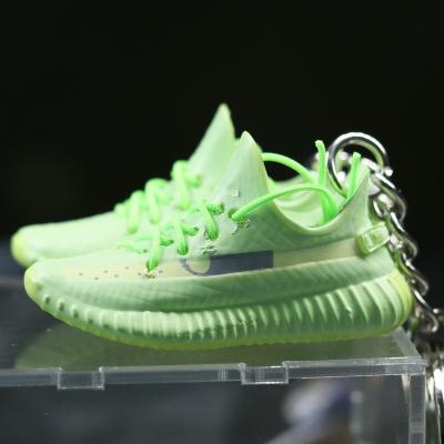 China Fashional souvenir gifts wholesale famous brands 3d ad sneakers key chain 350 mini yeezy key chain for sale