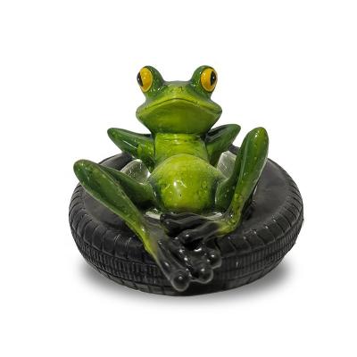 China Europe and America Decorative Cartoon Pond Decor Simulation Resin Floating Funny Outdoor Frog Statue for sale